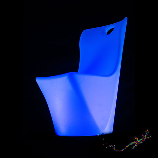 05_moebel_stuhl_03